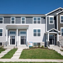 Building Photo - 25662 W Yorkshire Dr