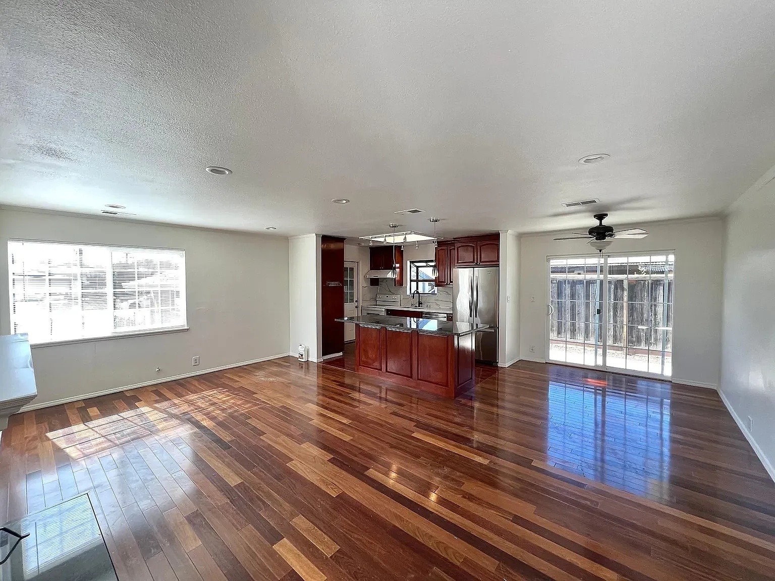 Building Photo - 3175 Machado Ave