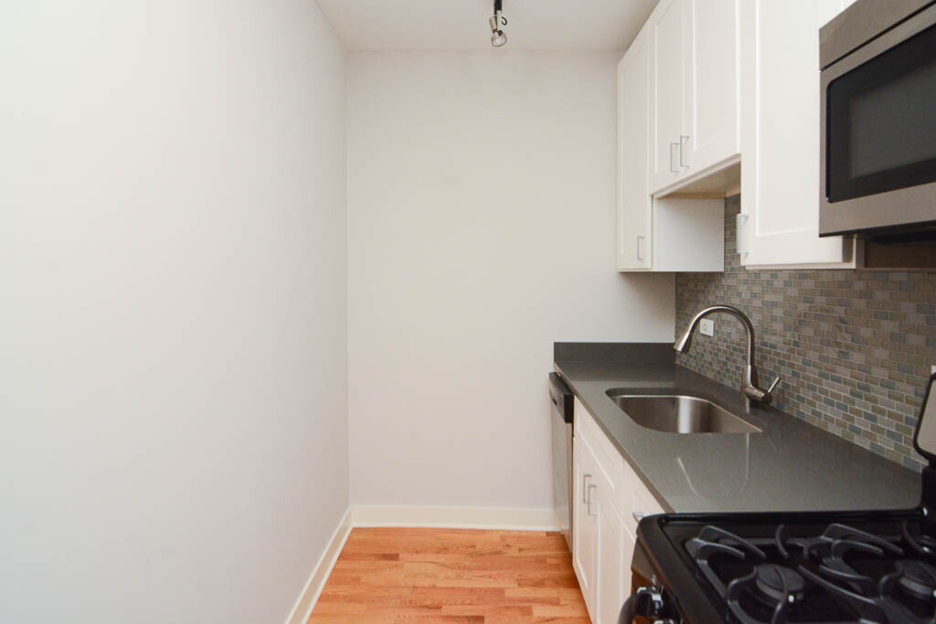 Building Photo - 2424 N Kedzie Blvd