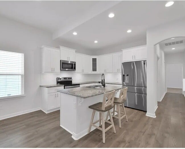 Building Photo - 16708 Stonefield St