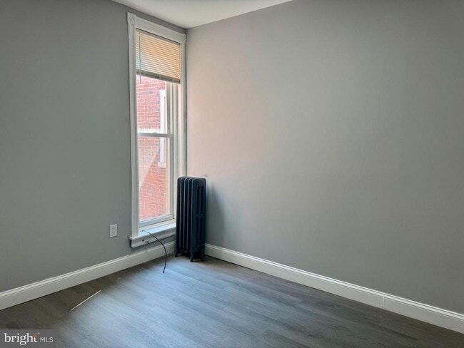 Building Photo - 2128 W 65th Ave