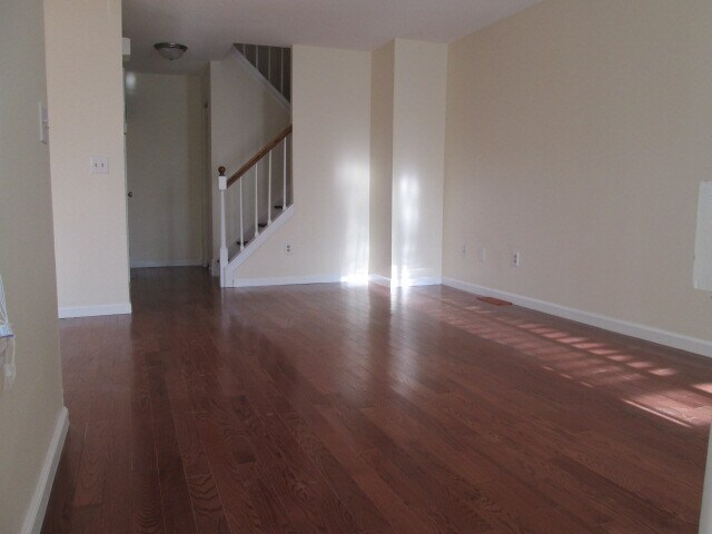Building Photo - 721 Robert Frost Dr