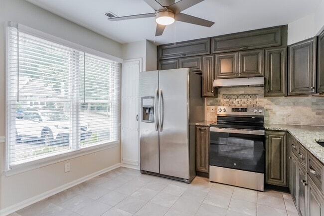 Building Photo - 6413 Andsley Dr