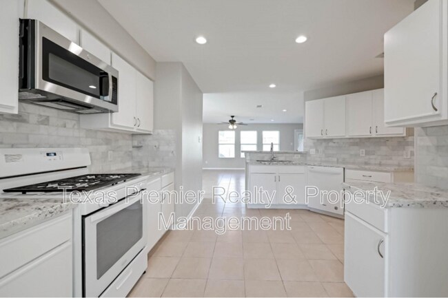 Building Photo - 5011 Redwing Brook Trail