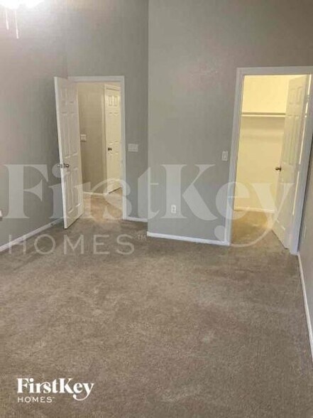 Building Photo - 3185 Strawberry Park Dr