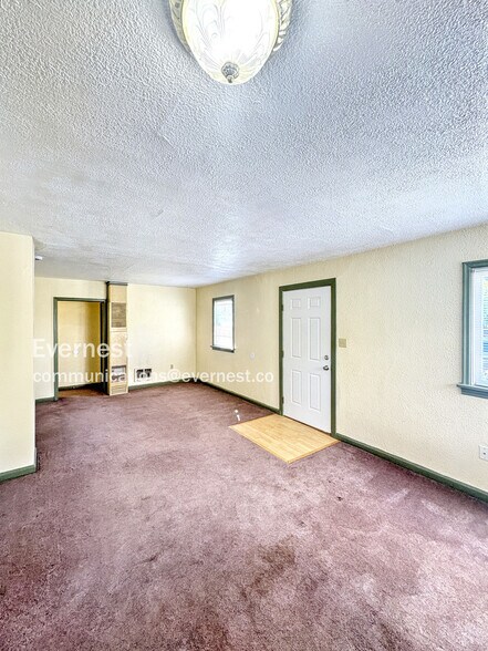 Building Photo - 509 3rd St SW