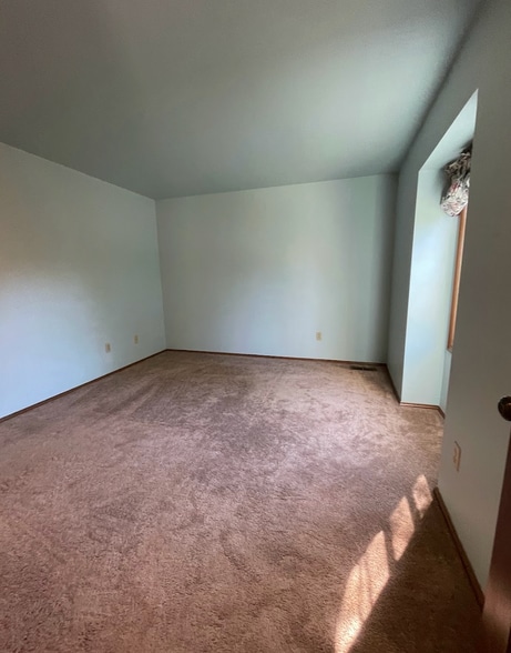 Building Photo - 13018 NE 111th Pl