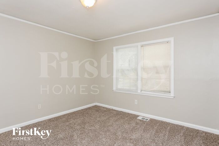 Building Photo - 1924 Shirley St SW