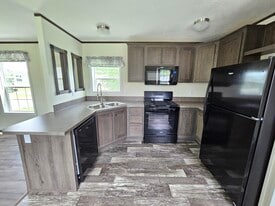 Building Photo - 50 Sunnyfield Dr