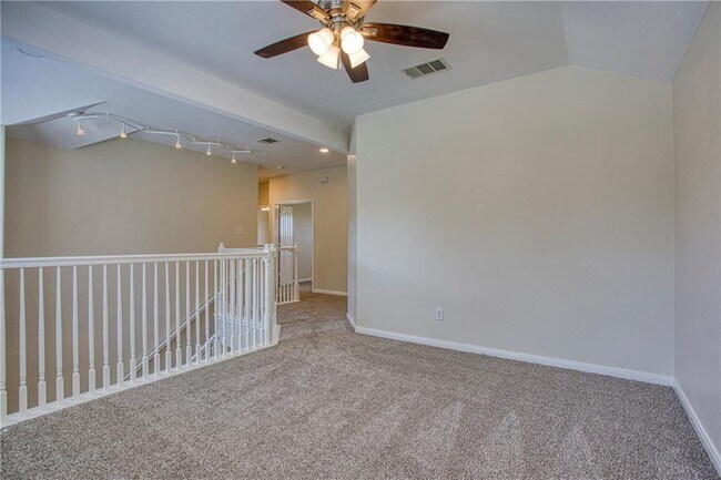 Building Photo - 1107 Middle Brook Dr