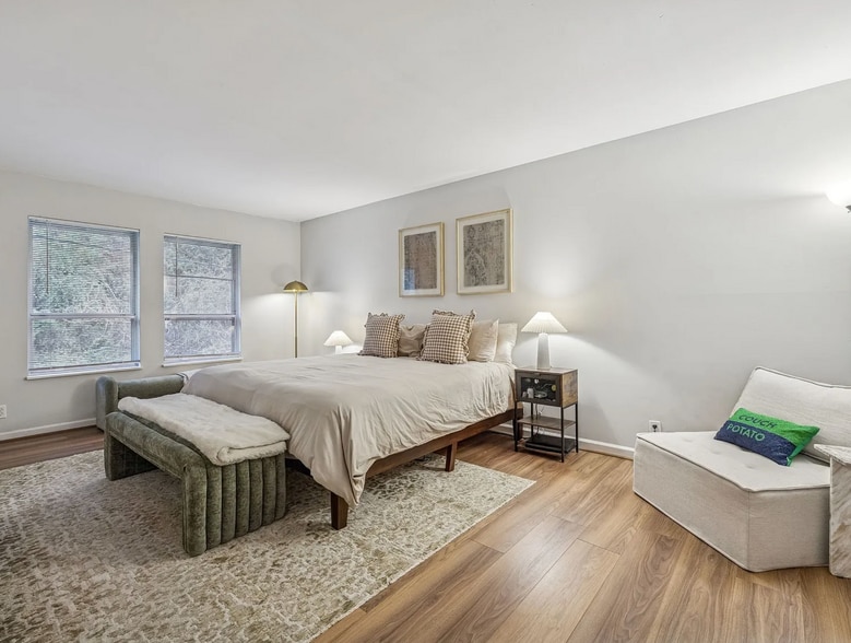 Building Photo - 500 Paragon Mills Rd