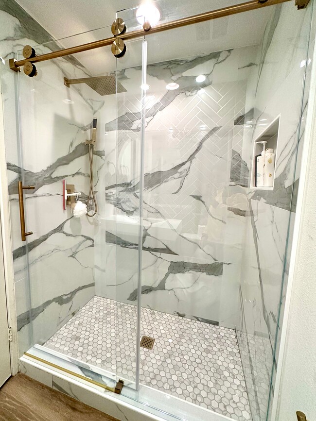 second shower - 44 Dianthus