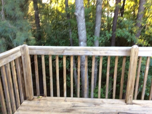 Building Photo - 4015 Yellow Pine Ct