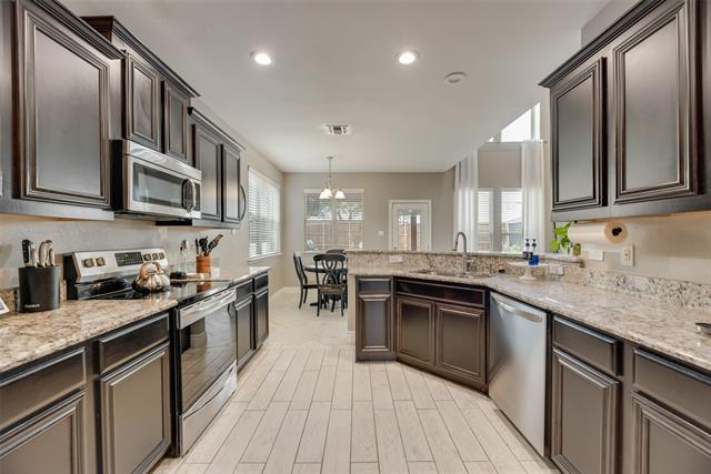 Building Photo - 404 Fountain View Ln