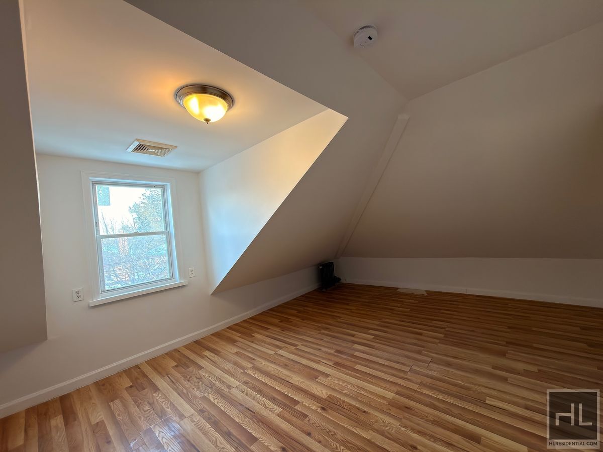 Building Photo - WEST 11 STREET