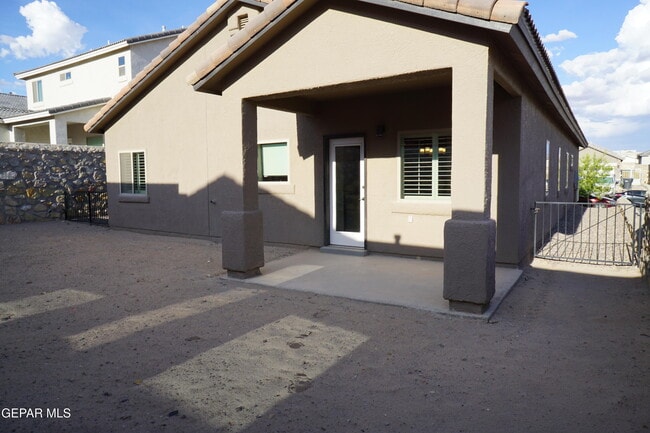 Building Photo - 217 Ilchester Wy