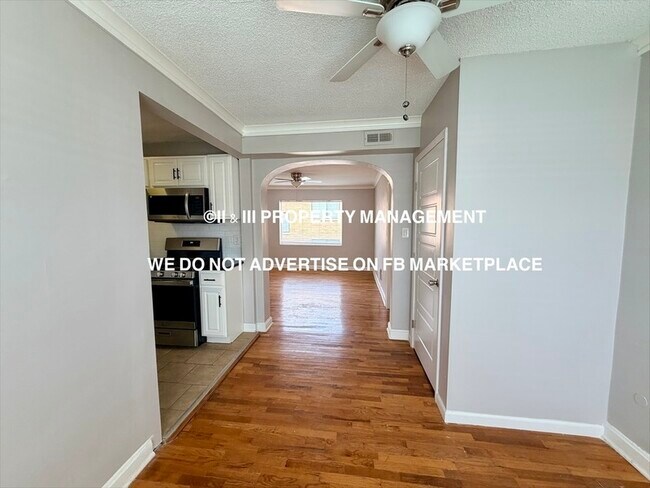 Building Photo - 4513 Roanoke Pkwy