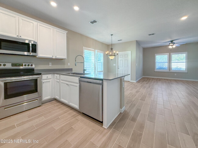 Building Photo - 2561 High Marsh Ct