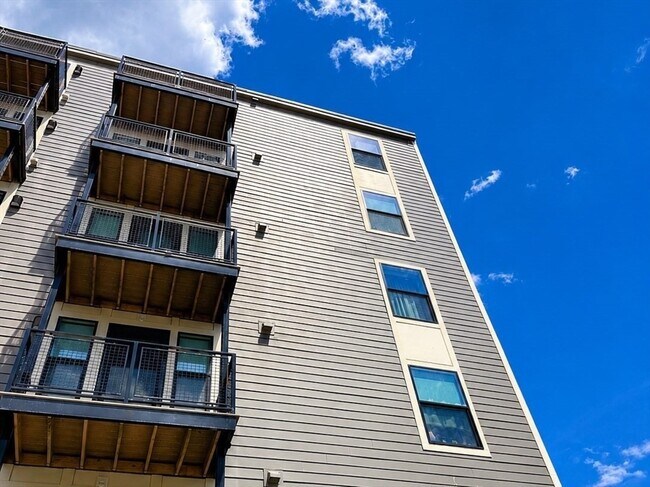Building Photo - 1258 Massachusetts Ave