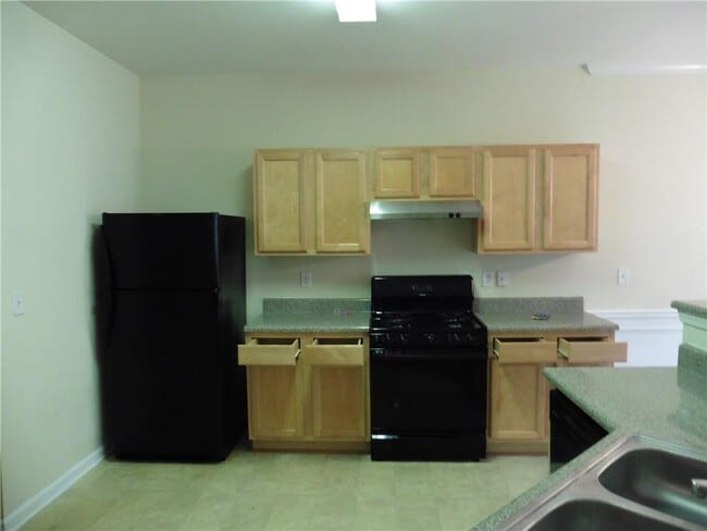Building Photo - 4003 Labrador Way
