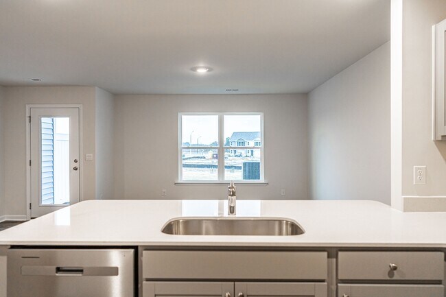 Building Photo - 207 1st St