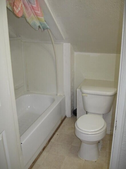 Building Photo - 155 S Hawkes Ct