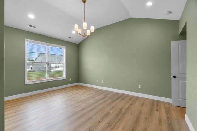 Building Photo - 2272 Heywood Mdws