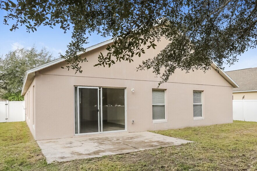 Building Photo - 4085 Waltham Forest Dr