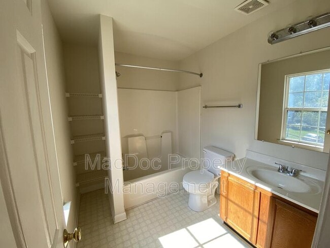 Building Photo - 4345 Normandy Ct