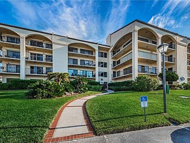 Condo Building - 102 Mariner Dr