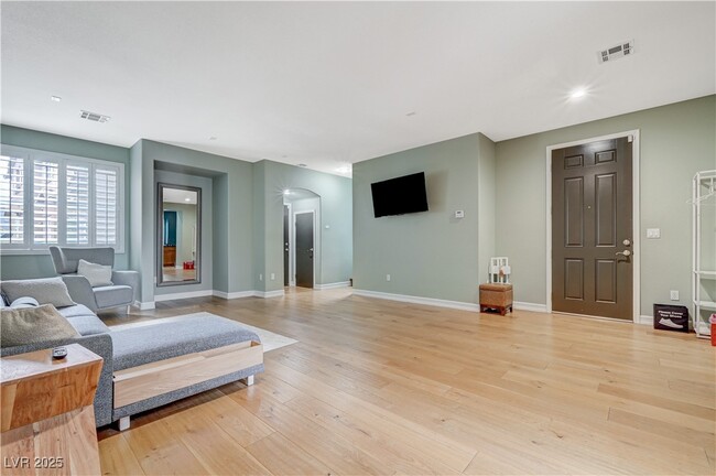 Building Photo - 11375 Belmont Lake Dr