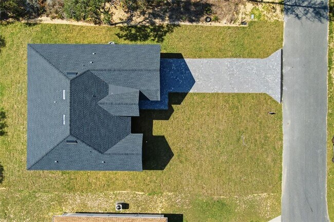 Building Photo - 2600 SW 146th Pl Rd