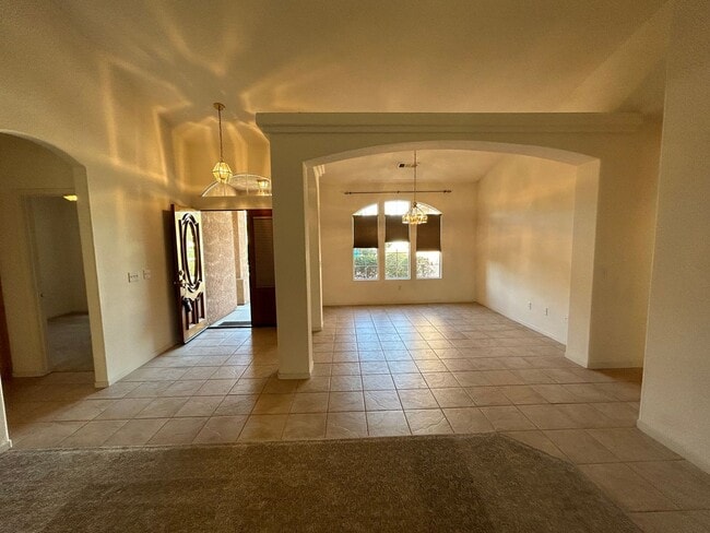 Building Photo - Solar, back house, single family home,