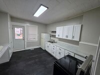 Building Photo - 434 6th Ave S