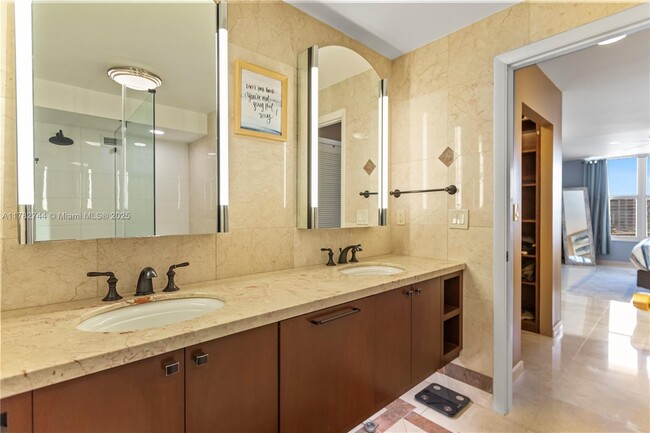 Building Photo - 3800 S Ocean Dr