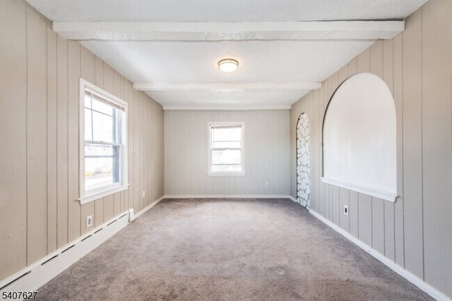 Building Photo - 106 Sadler Rd