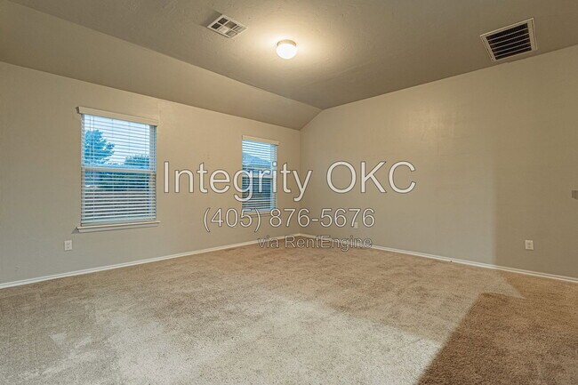 Building Photo - 13233 Bridgewater Dr