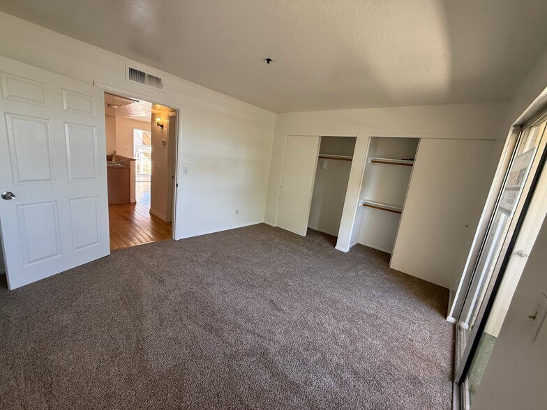 Building Photo - 12123 W Bell Rd