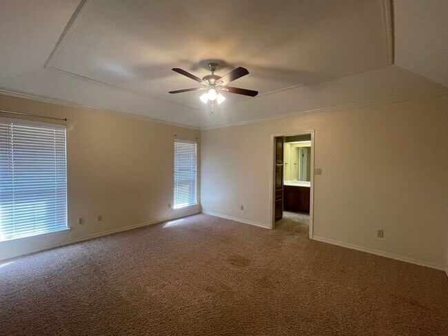 Building Photo - Must See! Welcoming Home In Greenacres Place!