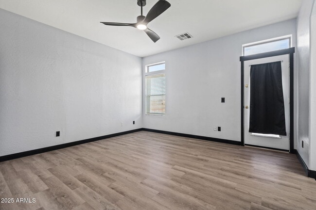 Building Photo - 12672 W Osborn Rd