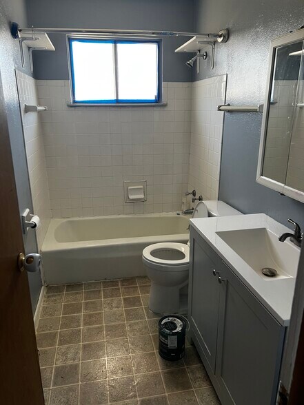 Building Photo - 3558 S 92nd St