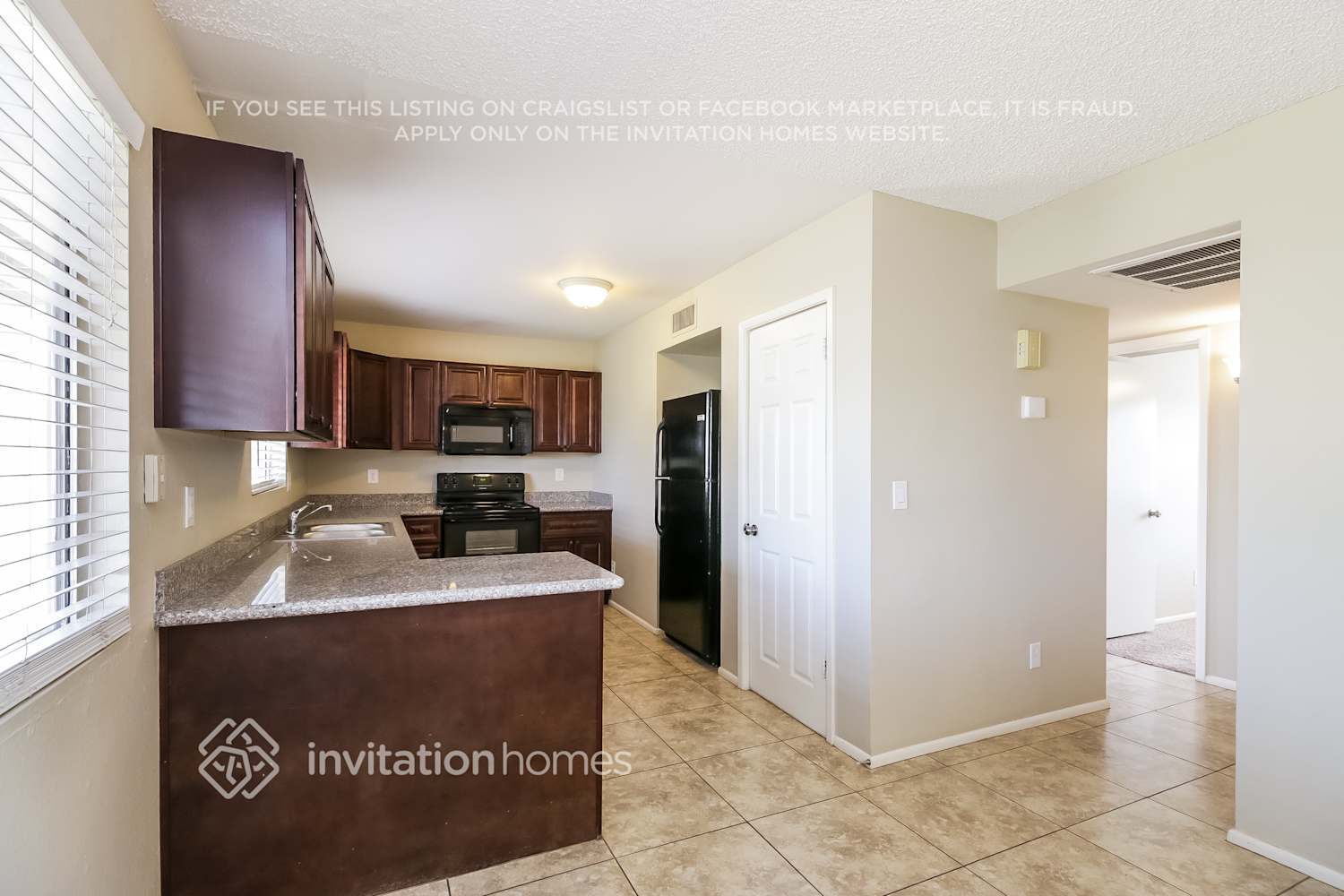 Building Photo - 18424 N 56th Ave