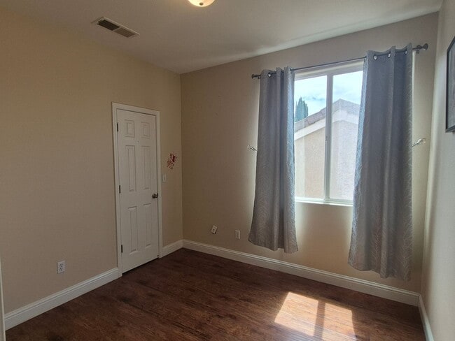 Building Photo - 3648 Naturita Way