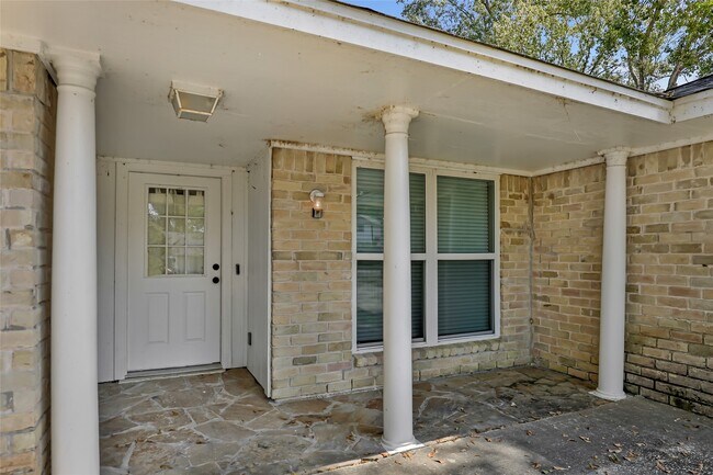 Building Photo - 24610 Green Moss Dr