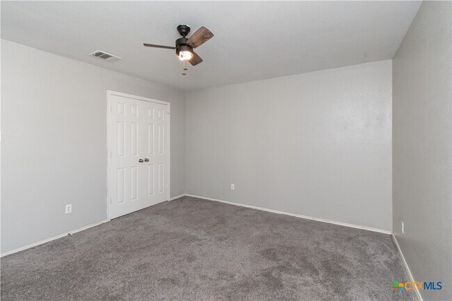 Building Photo - 7001 Cokui Dr