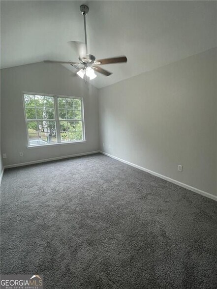 Building Photo - 387 Brookview Dr