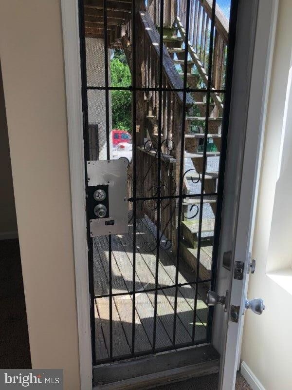 Building Photo - 2419 Callow Ave