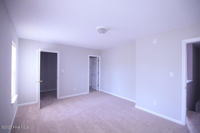 Building Photo - 4275 Williamsbrook Ln