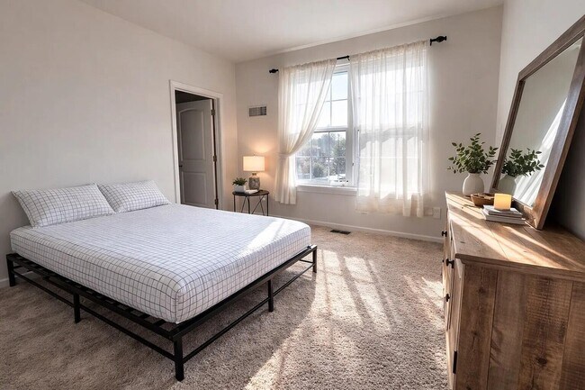 Building Photo - 49773 Lantern Wy