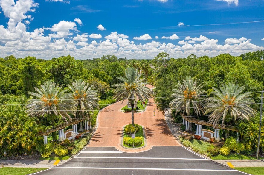 Building Photo - 4368 S Kirkman Rd